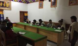 handingtaking5